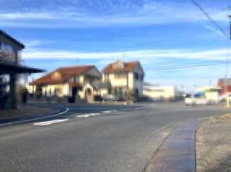 【前面道路含む現地写真】