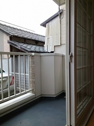 落ち着いた時間を過ごせるバルコニーです