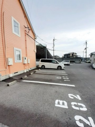 駐車場完備です