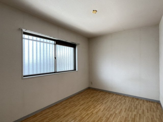 広々とした洋室です