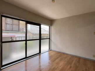 個人の部屋や寝室として使える洋室です