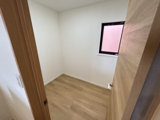 納戸があり大きなものも収納できそうです