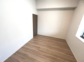 【寝室】