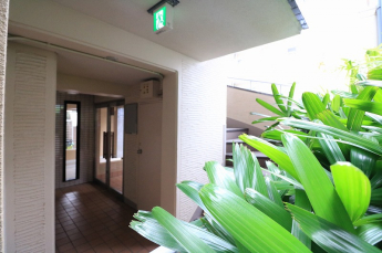 【エントランス】