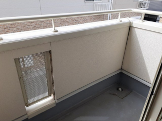 お洗濯にも便利なバルコニー付き