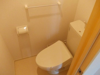 コンパクトで使いやすいトイレです