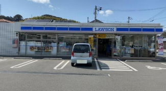 ローソン松山別府町店まで718m