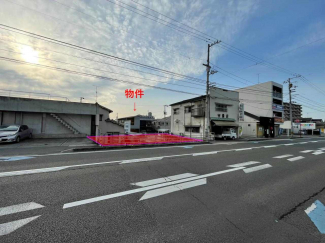 南東から撮影