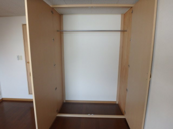 大きいクローゼットで住空間広々