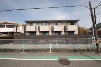 落ち着いた雰囲気の外観です