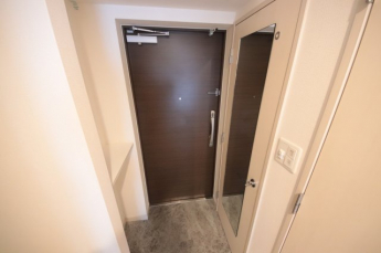 シンプルで使いやすい玄関です