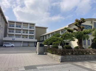 今治市立常盤小学校まで854m