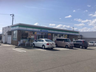ファミリーマート今治たちばな店まで527m