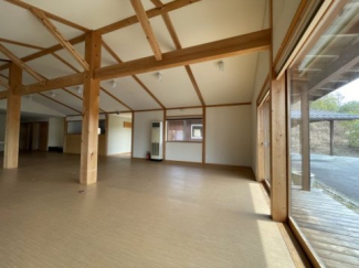ホール