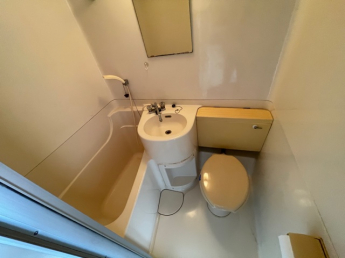 コンパクトで使いやすいお風呂です