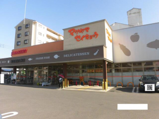 松山生協久米店まで752m