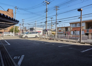 【駐車場】