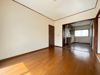 【居間・リビング】