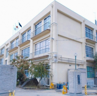 八木西小学校まで140m