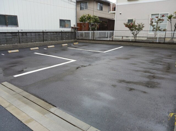 【駐車場】