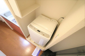 室内洗濯機完備によりお手軽に引越しが可能！