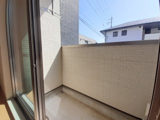 【バルコニー】