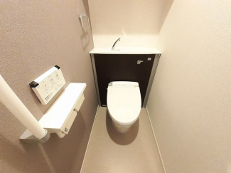 シンプルで使いやすいトイレです