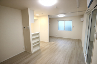 こちらのリビングで趣味の時間をお楽しみください