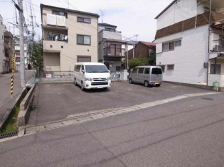 淀ガレージの画像