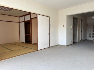 中落合第二住宅４７６号棟の画像