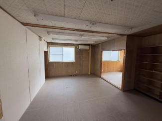 松山市平井町の倉庫の画像