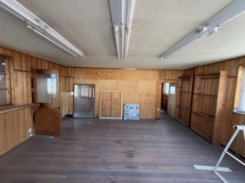 松山市平井町の倉庫の画像
