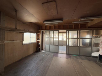 松山市平井町の倉庫の画像