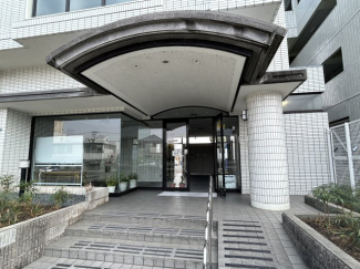 ロイヤルコート逆瀬川の画像