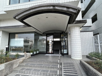 ロイヤルコート逆瀬川の画像