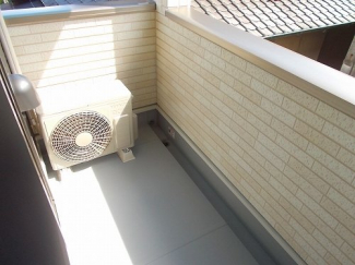 外からの目が気にならないバルコニーで洗濯物が干せます