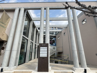 ゆとりのあるエントランスです