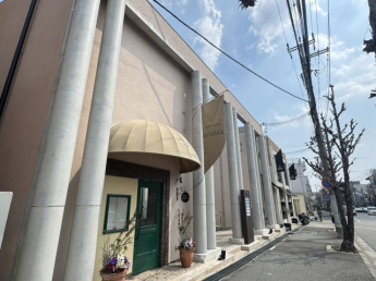 エントランスです