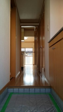 毎日通る玄関はこちらです