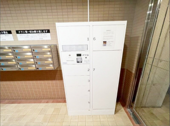 【エントランス】