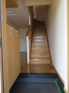 シンプルで使いやすい玄関です