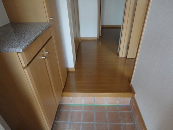 毎日通る玄関はこちらです