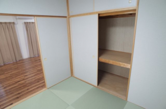 【寝室】