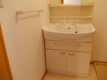 コンパクトで使いやすい洗面所