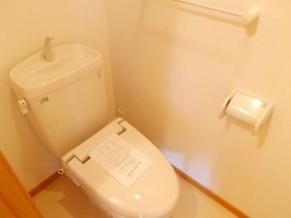 ゆったりとした空間のトイレです
