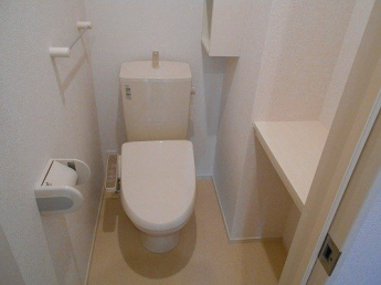 コンパクトで使いやすいトイレです