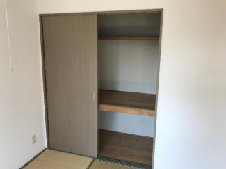 和室の押入れ
