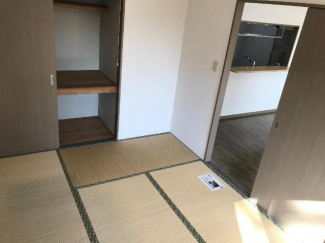 入居前に畳の表替えします
