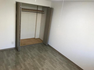 ６帖洋室　全室照明付き