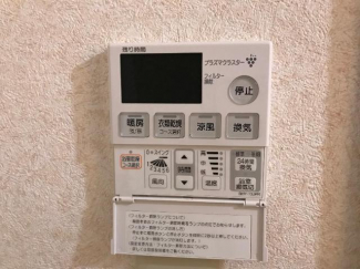 夏は涼風　冬は暖房も使える浴室乾燥機